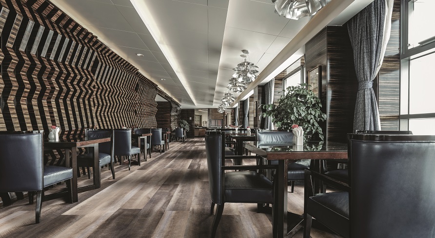 ¿Cuál es el mejor piso para bares y restaurantes?