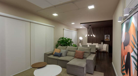 ¿Cómo integrar la decoración de sala y cocina con piso vinílico?