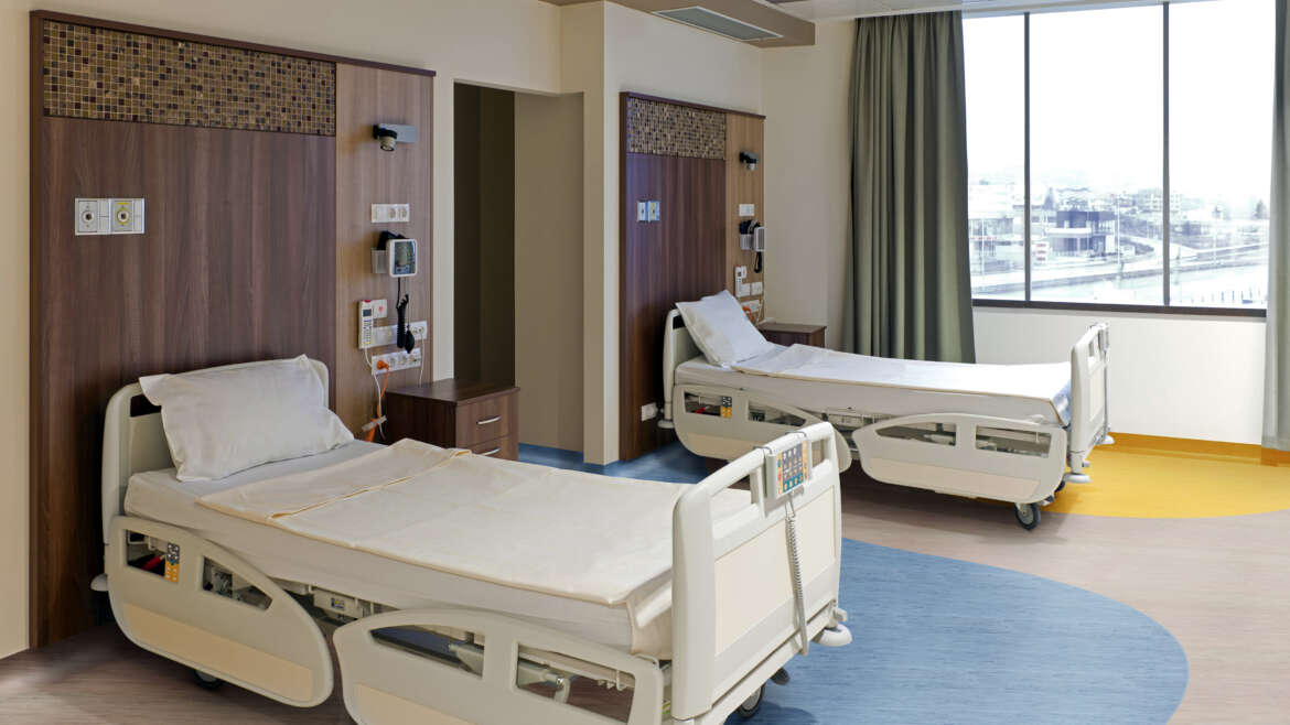 piso hospitalario Línea Standard Plus